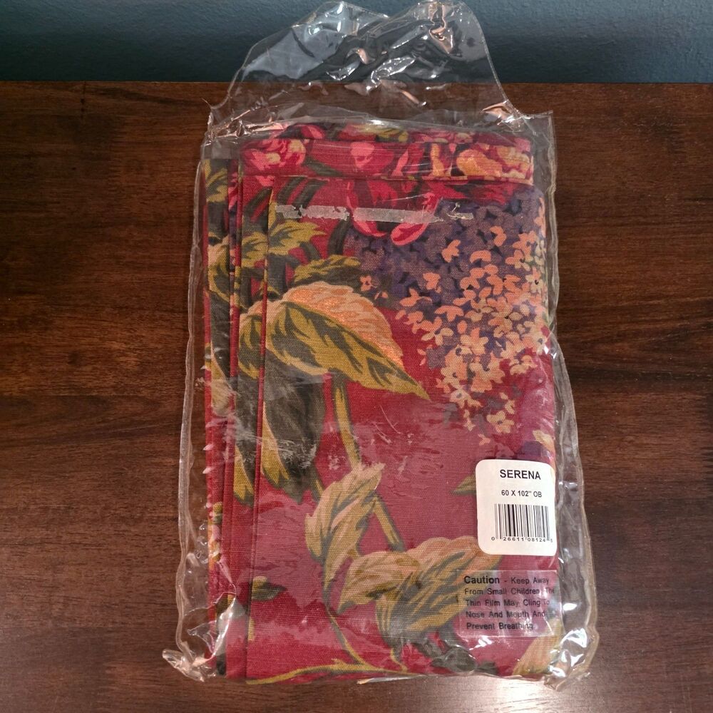 VTG Croscill Fabric Tablecloth Serena Red Floral Luxury 60x102” Oblong 2002 New
